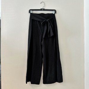 Anthropologie Moth Tie Front Black